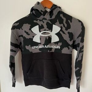 Under Armour Boys hoodie size youth small